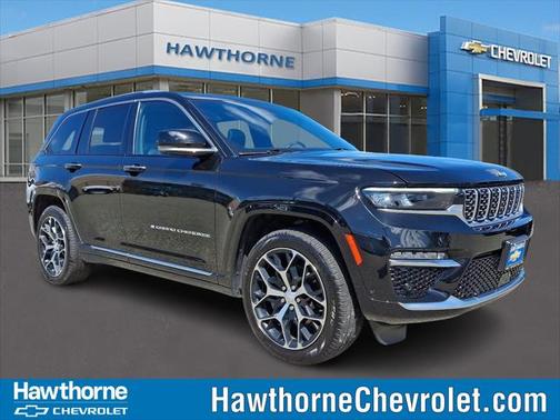 2022 Jeep Grand Cherokee Summit