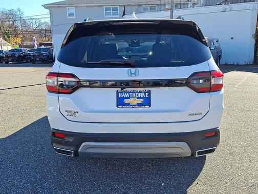 2023 Honda Pilot Touring 8-Passenger