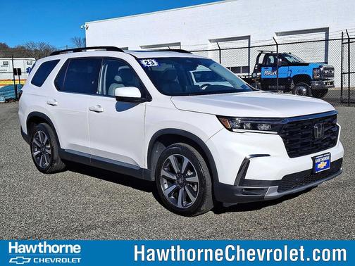 2023 Honda Pilot Touring 8-Passenger