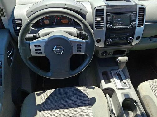 Gun Metallic 2017 Nissan Frontier SV