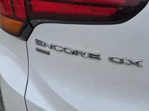 2022 Buick Encore GX Select