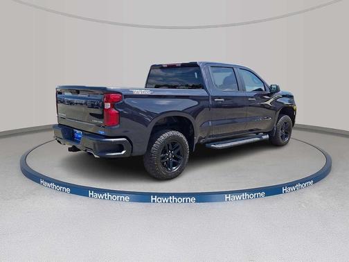 Dark Ash Metallic 2022 Chevrolet Silverado 1500 Custom Trail Boss