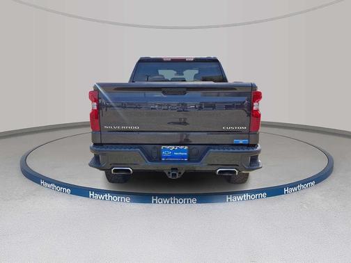 Dark Ash Metallic 2022 Chevrolet Silverado 1500 Custom Trail Boss