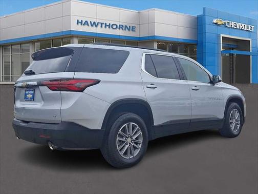 2022 Chevrolet Traverse LT Leather