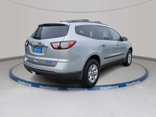 Silver Ice Metallic 2015 Chevrolet Traverse LS
