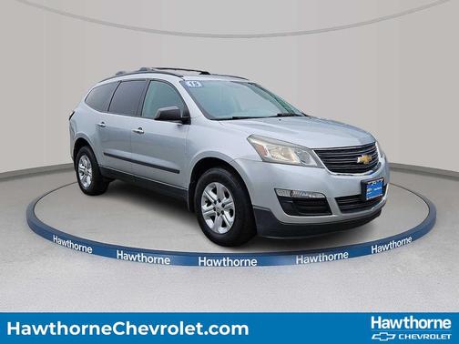 Silver Ice Metallic 2015 Chevrolet Traverse LS
