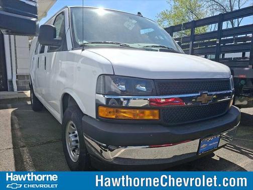 2025 Chevrolet Express 2500 RWD 2500 Regular Wheelbase WT