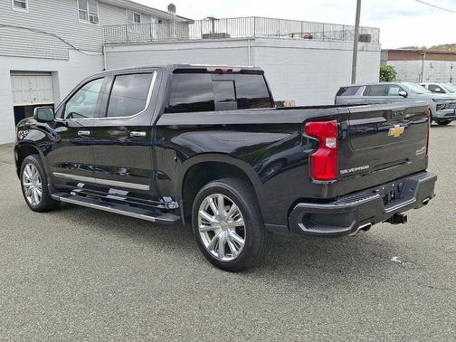 2022 Chevrolet Silverado 1500 High Country