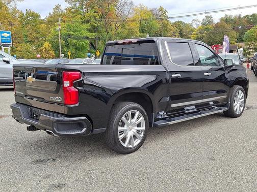 2022 Chevrolet Silverado 1500 High Country
