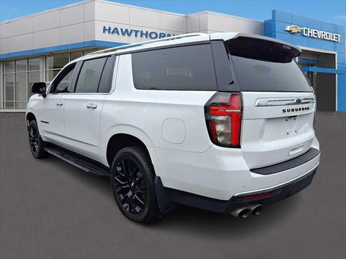 2022 Chevrolet Suburban 4WD High Country