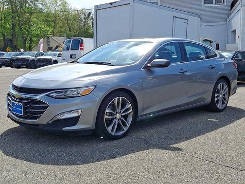 Sterling Gray Metallic 2023 Chevrolet Malibu FWD 2LT