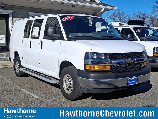 2024 Chevrolet Express 2500 RWD 2500 Regular Wheelbase WT