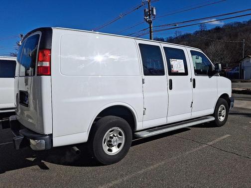 2024 Chevrolet Express 2500 RWD 2500 Regular Wheelbase WT