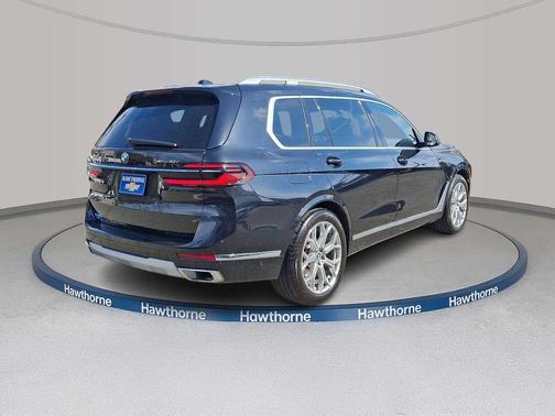 Black Sapphire Metallic 2024 BMW X7 xDrive40i