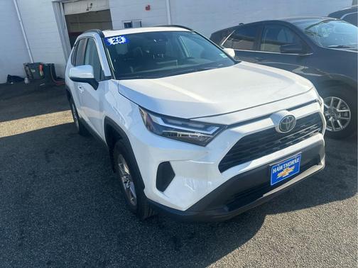 Ice Cap 2025 Toyota RAV4 XLE