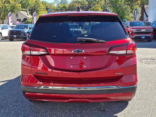 2022 Chevrolet Equinox FWD RS