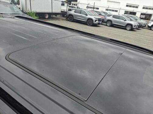 2025 Chevrolet Suburban RST