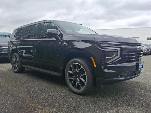 2025 Chevrolet Suburban RST