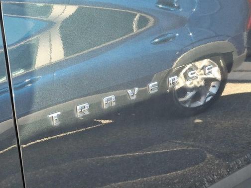 2020 Chevrolet Traverse LT Leather