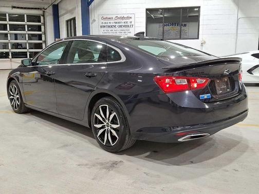 2023 Chevrolet Malibu FWD RS