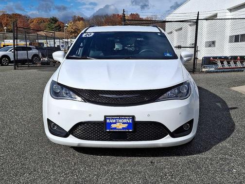 2020 Chrysler Pacifica Touring-L Plus