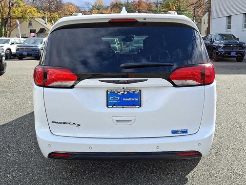 2020 Chrysler Pacifica Touring-L Plus