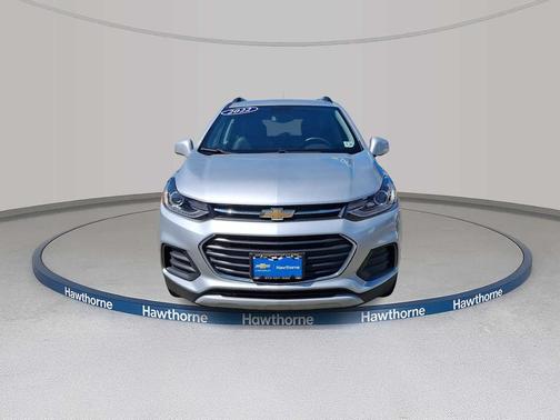 Silver Ice Metallic 2022 Chevrolet Trax LT