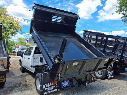2025 Chevrolet Silverado 3500 WT