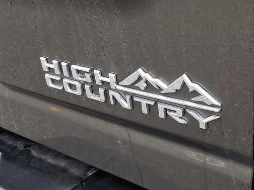 2022 Chevrolet Silverado 2500 High Country