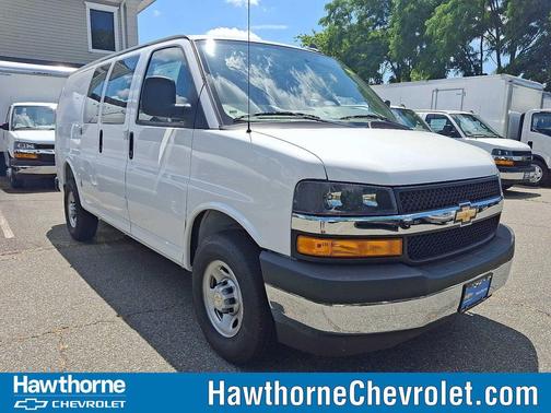 2025 Chevrolet Express 2500 RWD 2500 Regular Wheelbase WT
