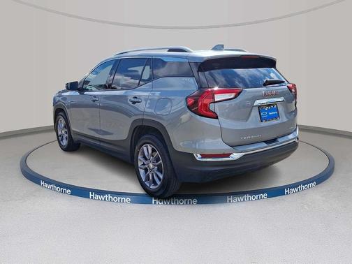 Sterling Metallic 2023 GMC Terrain SLT