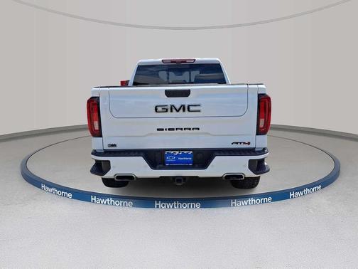 Summit White 2024 GMC Sierra 1500 AT4