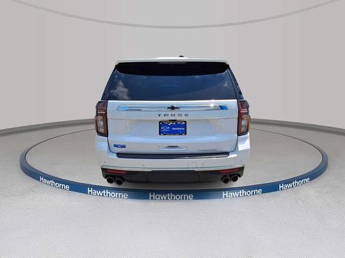 Iridescent Pearl Tricoat 2023 Chevrolet Tahoe Premier