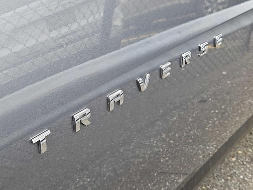 Satin Steel Metallic 2020 Chevrolet Traverse LT Leather