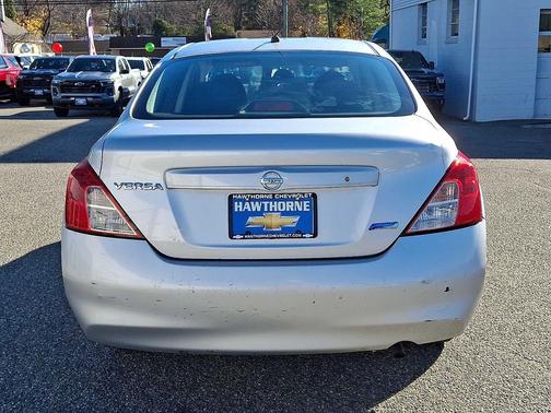 2012 Nissan Versa 1.6 S