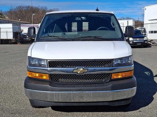 2024 Chevrolet Express 2500 RWD 2500 Regular Wheelbase WT