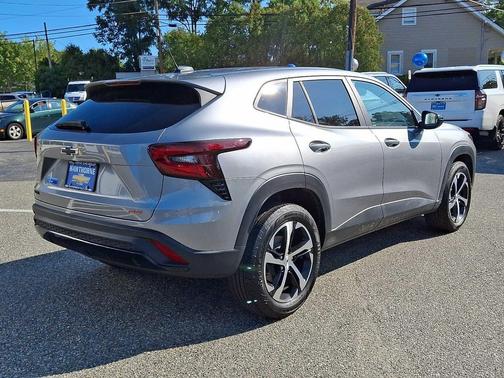 2025 Chevrolet Trax FWD 1RS