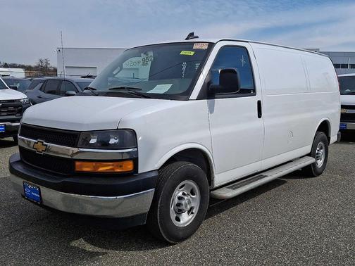 2024 Chevrolet Express 2500 RWD 2500 Regular Wheelbase WT