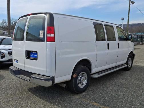 2024 Chevrolet Express 2500 RWD 2500 Regular Wheelbase WT