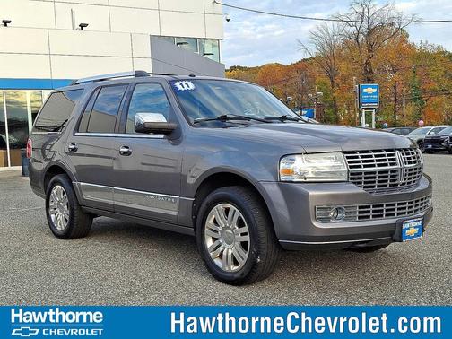 2011 Lincoln Navigator Base