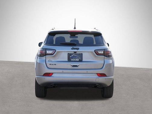 2023 Jeep Compass Altitude