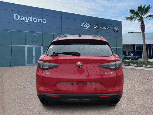 2025 Alfa Romeo Stelvio Base