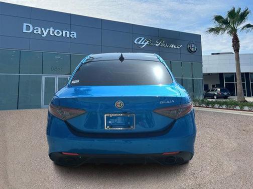 2025 Alfa Romeo Giulia Base