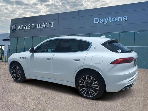 2025 Maserati Grecale Base