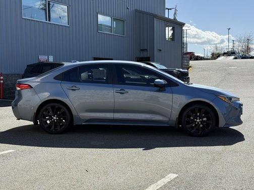 CELESTITE 2022 Toyota Corolla LE