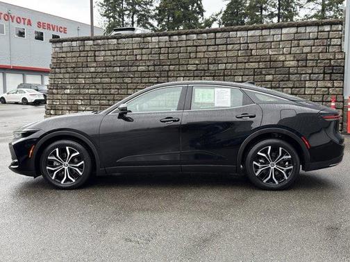 Black 2024 Toyota Crown Limited