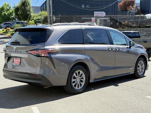 Predawn Gray Mica 2021 Toyota Sienna LE