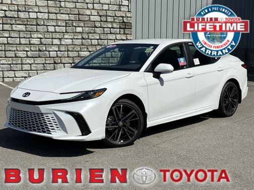 Wind Chill Pearl 2026 Toyota Camry XSE