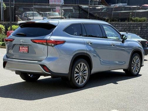 Moondust 2020 Toyota Highlander Platinum