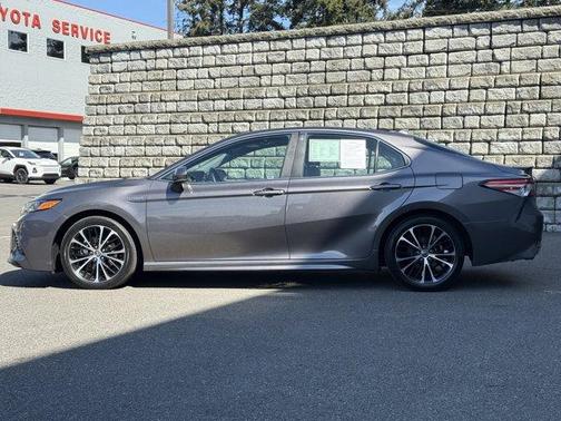 Predawn Gray Mica 2020 Toyota Camry Hybrid SE